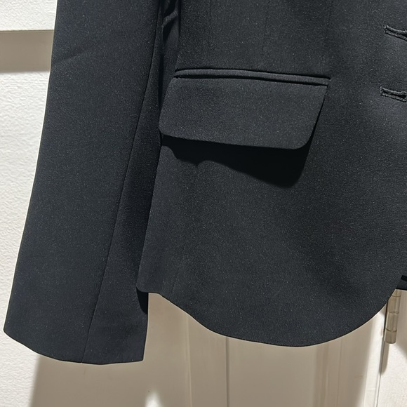 Ann Taylor size 6 black blazer - Picture 3 of 6